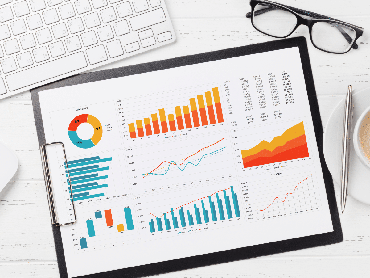 Data-Driven Growth Strategies for B2B Key Takeaways from Mark Farmer, guest on our Roundtable Episode 1